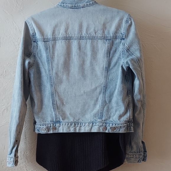 Gap lightwash denim jacket - Picture 2 of 12